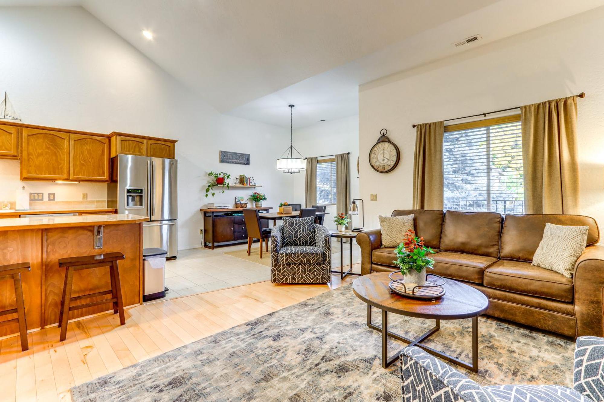 Modern Coeur Dalene Getaway Condo Walk Downtown! Coeur d'Alene Bagian luar foto