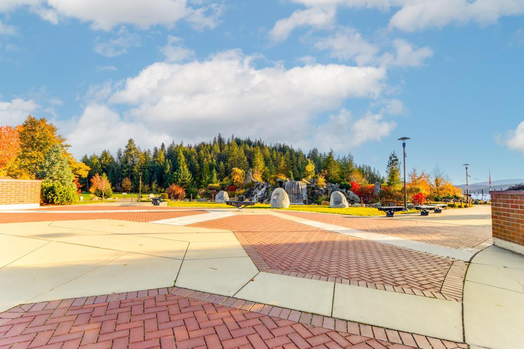Modern Coeur Dalene Getaway Condo Walk Downtown! Coeur d'Alene Bagian luar foto